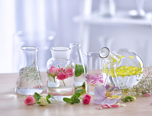 Eaux florales : douceur et hydratation au quotidien